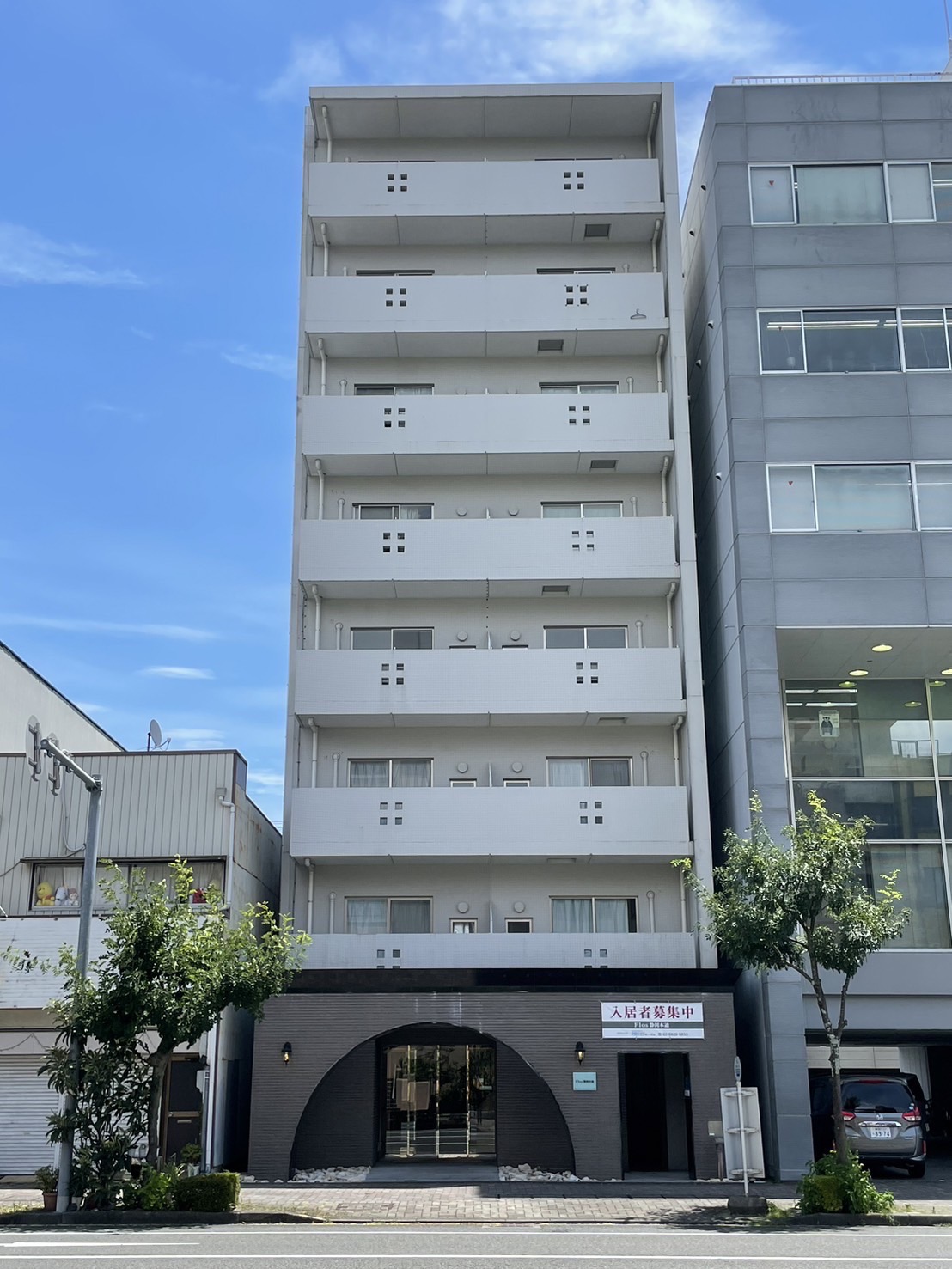Flos静岡本通
